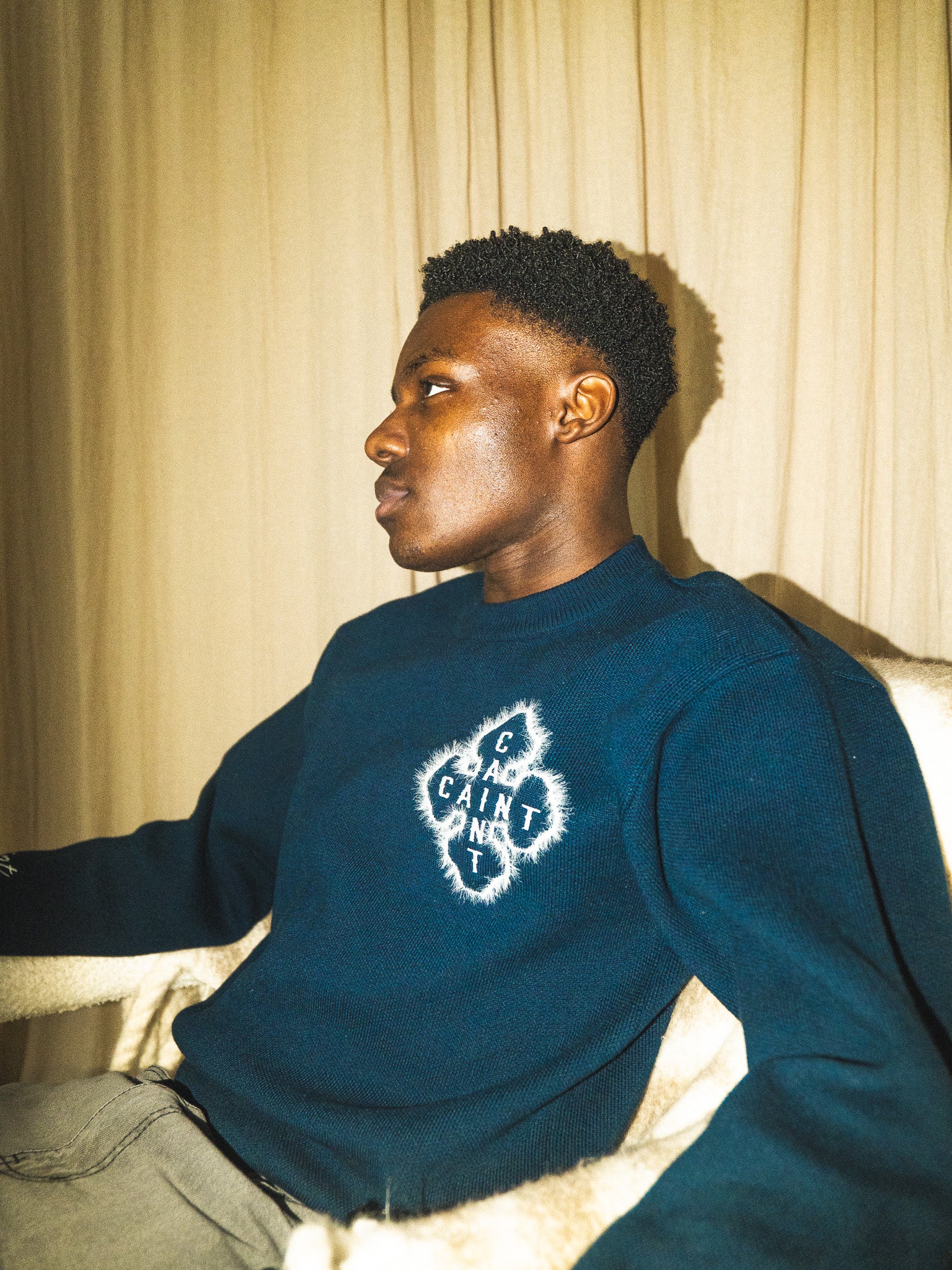 CAINT NAVY KNITTED JUMPER